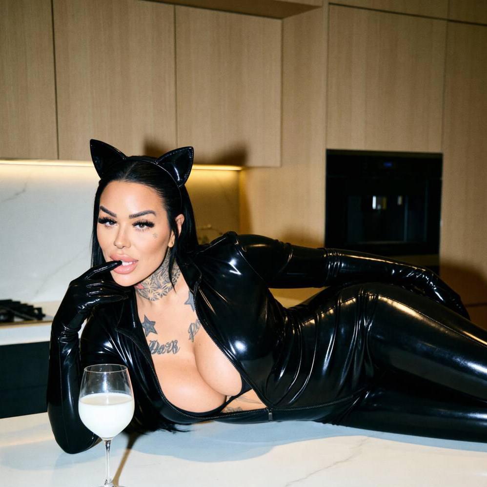 
                        Angie
                     is Female Escorts. | Toronto | Ontario | Canada | canadatopescorts.com 