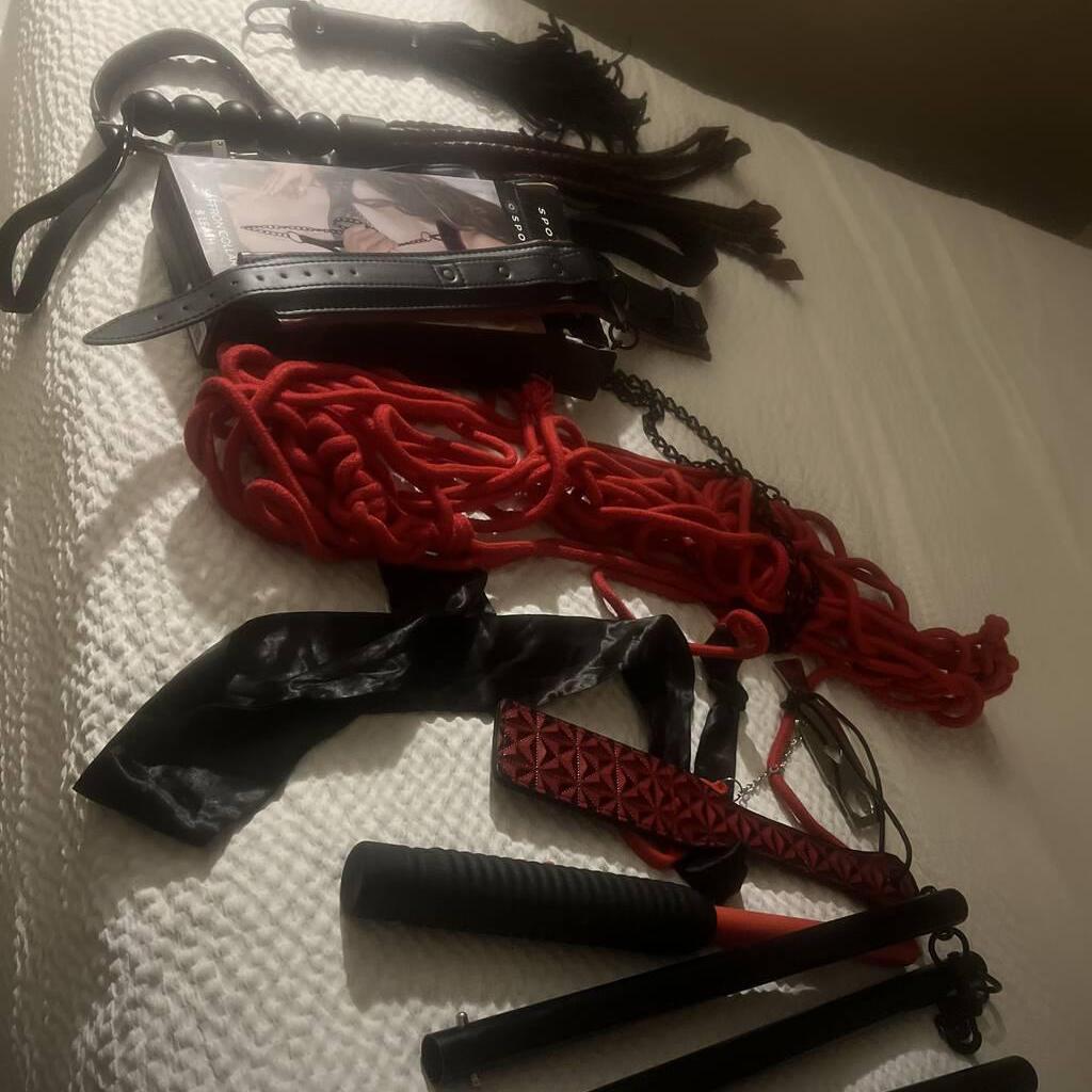 
                        Mistress Nina
                     is Female Escorts. | Calgary | Alberta | Canada | canadatopescorts.com 