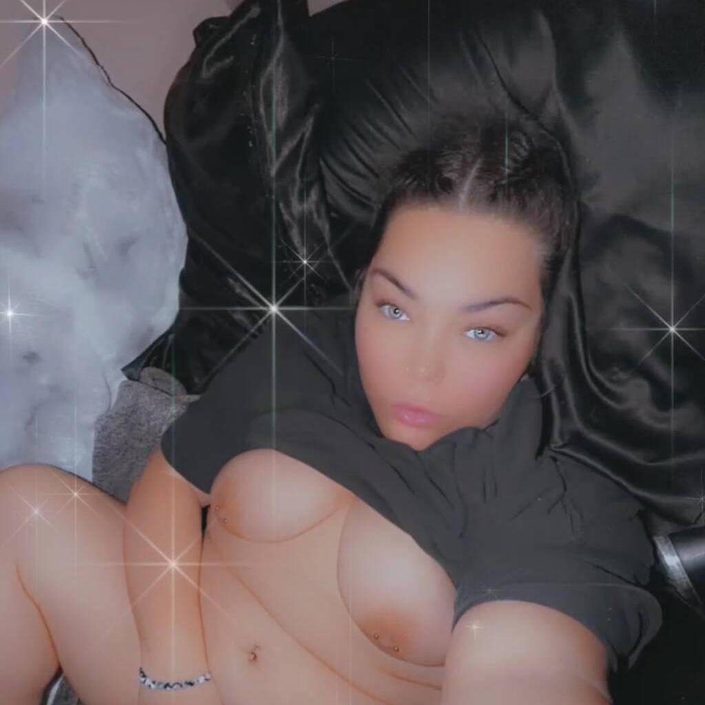 
                        serenavalentina
                     is Female Escorts. | Grande Prairie | Alberta | Canada | canadatopescorts.com 