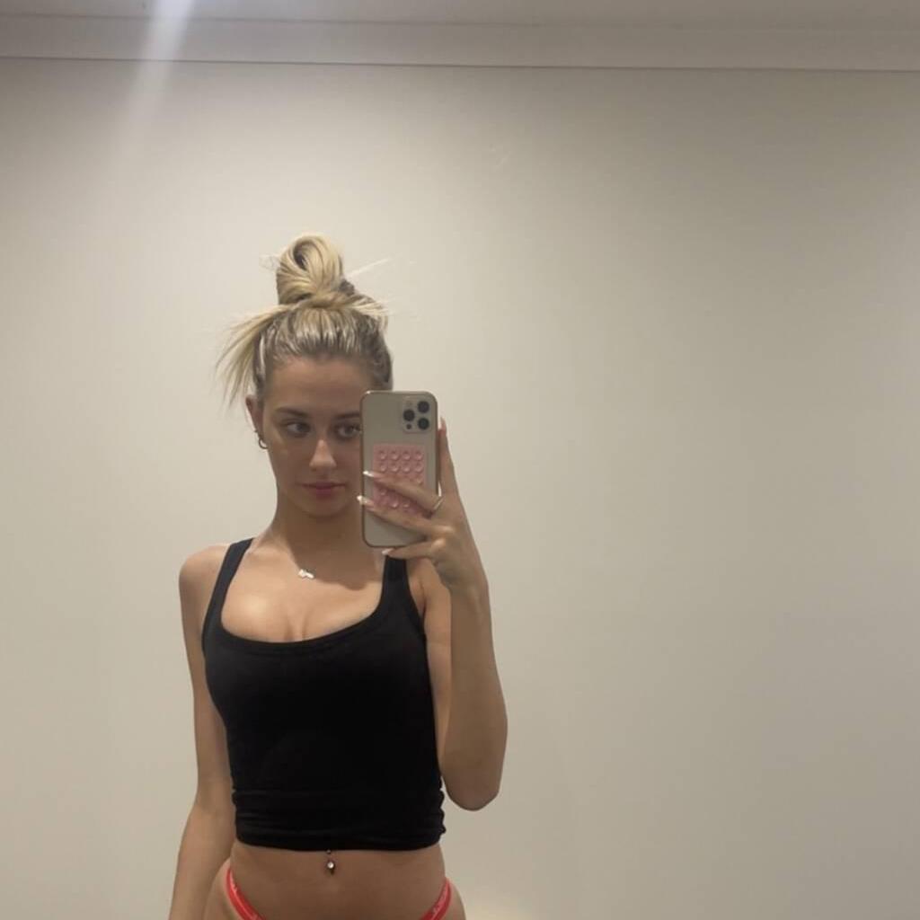 
                        Allie
                     is Female Escorts. | Fredericton | New Brunswick | Canada | canadatopescorts.com 