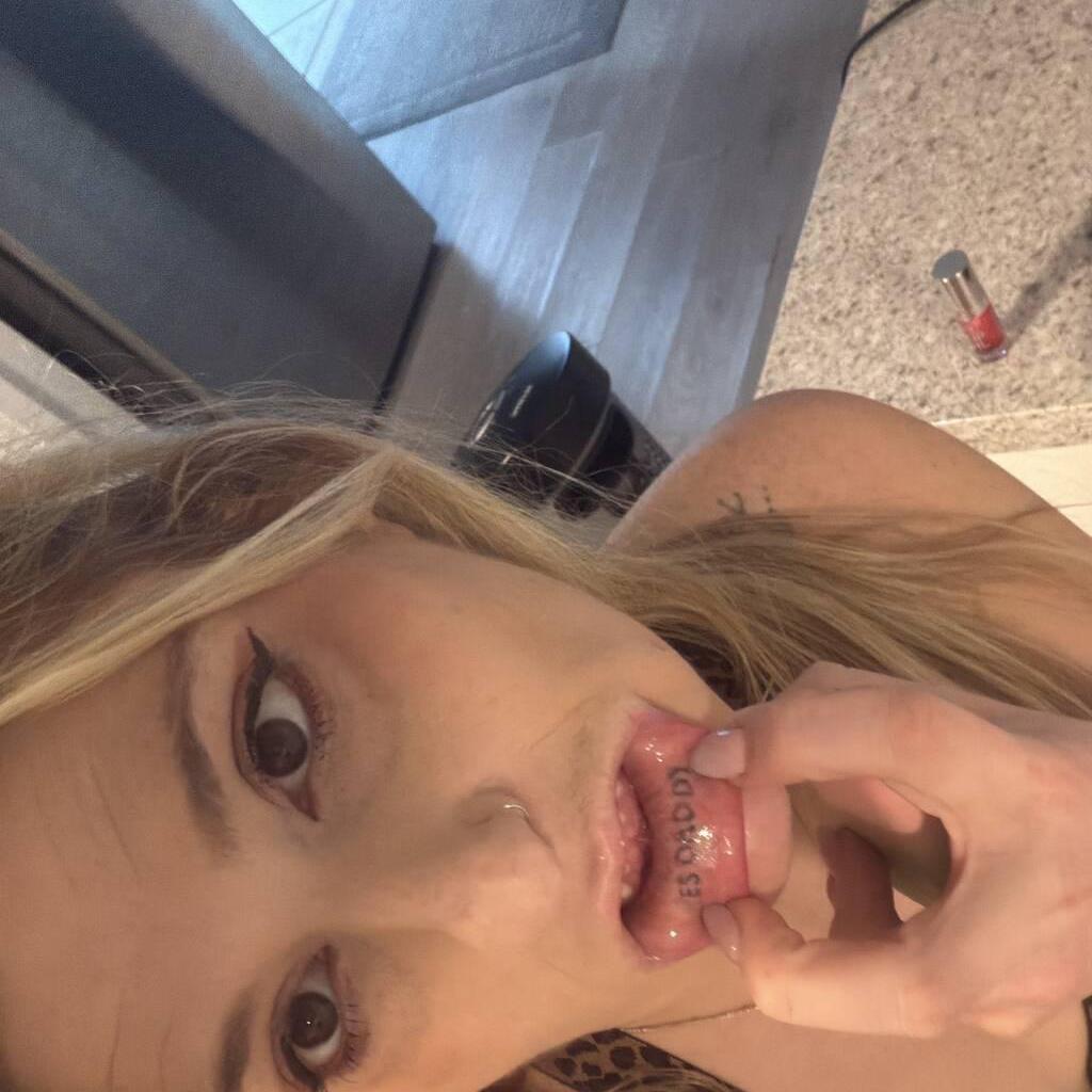 
                        Sparkles
                     is Female Escorts. | belleville | Ontario | Canada | canadatopescorts.com 