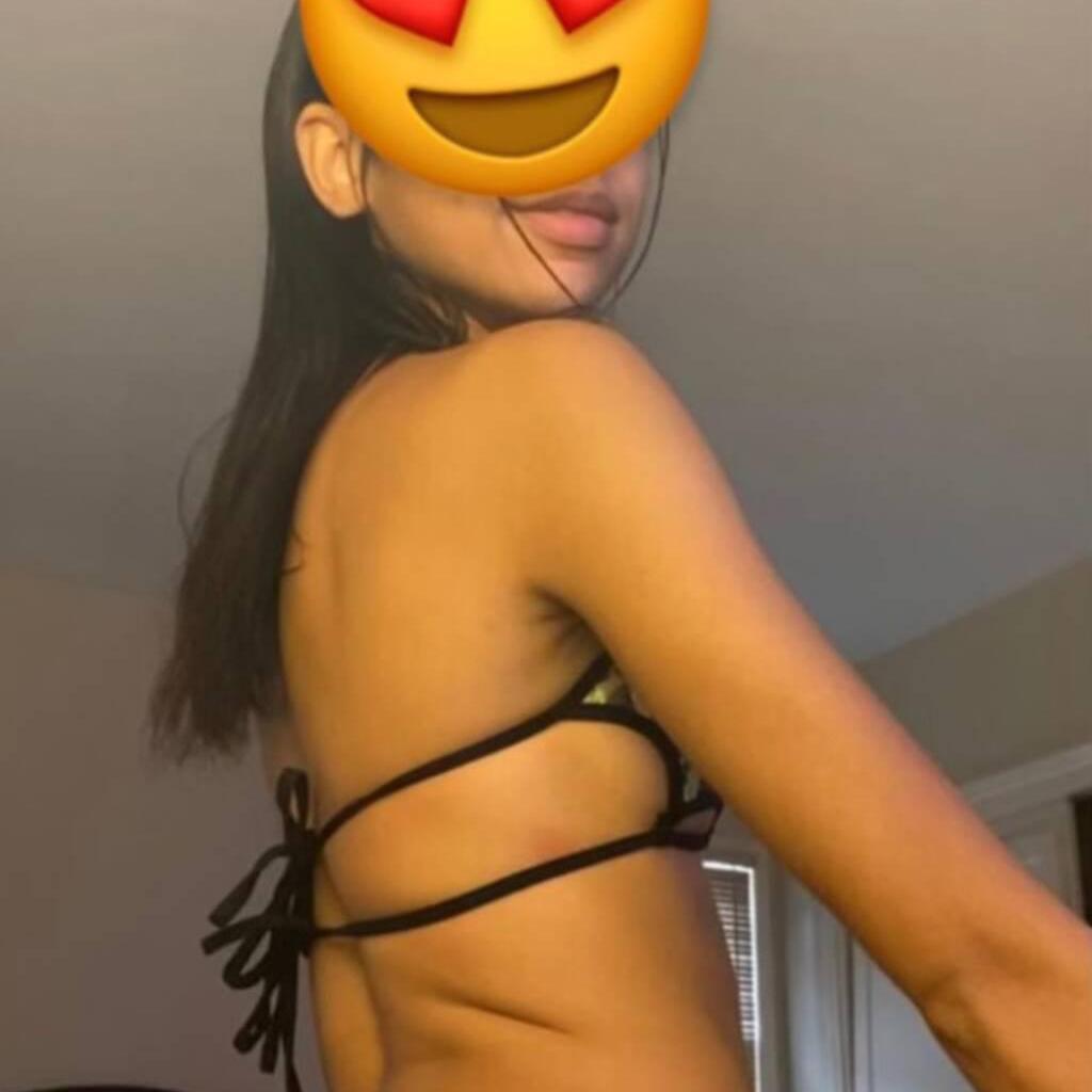 
                        Amber
                     is Female Escorts. | Barrie | Ontario | Canada | canadatopescorts.com 