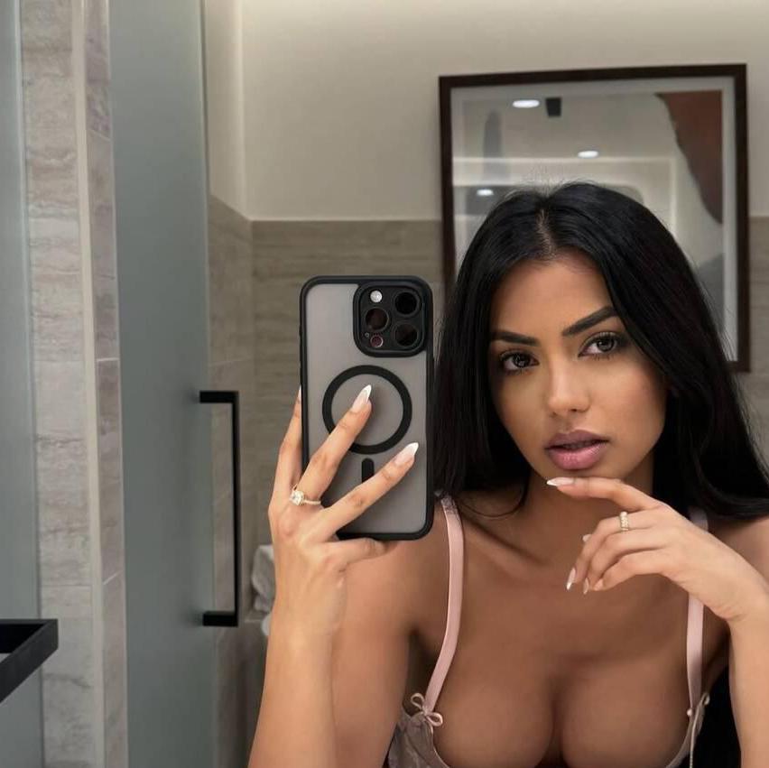 
                        Cici
                     is Female Escorts. | Sarnia | Ontario | Canada | canadatopescorts.com 