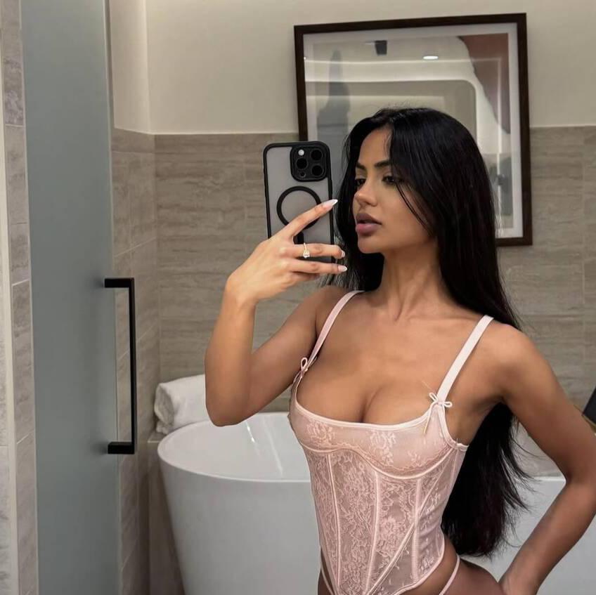 
                        Cici
                     is Female Escorts. | Sarnia | Ontario | Canada | canadatopescorts.com 