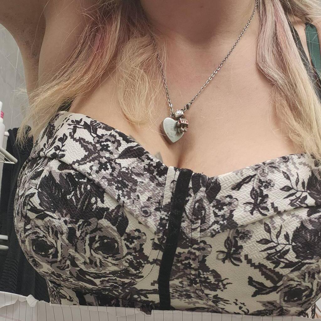 
                        Amanda
                     is Female Escorts. | Kitchener | Ontario | Canada | canadatopescorts.com 