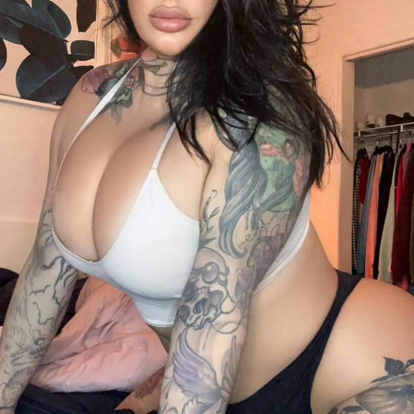 
                        Mia ARGENT COMPTANT
                     is Female Escorts. | Saguenay | Quebec | Canada | canadatopescorts.com 