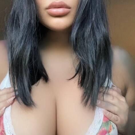 
                        Mia ARGENT COMPTANT
                     is Female Escorts. | Saguenay | Quebec | Canada | canadatopescorts.com 