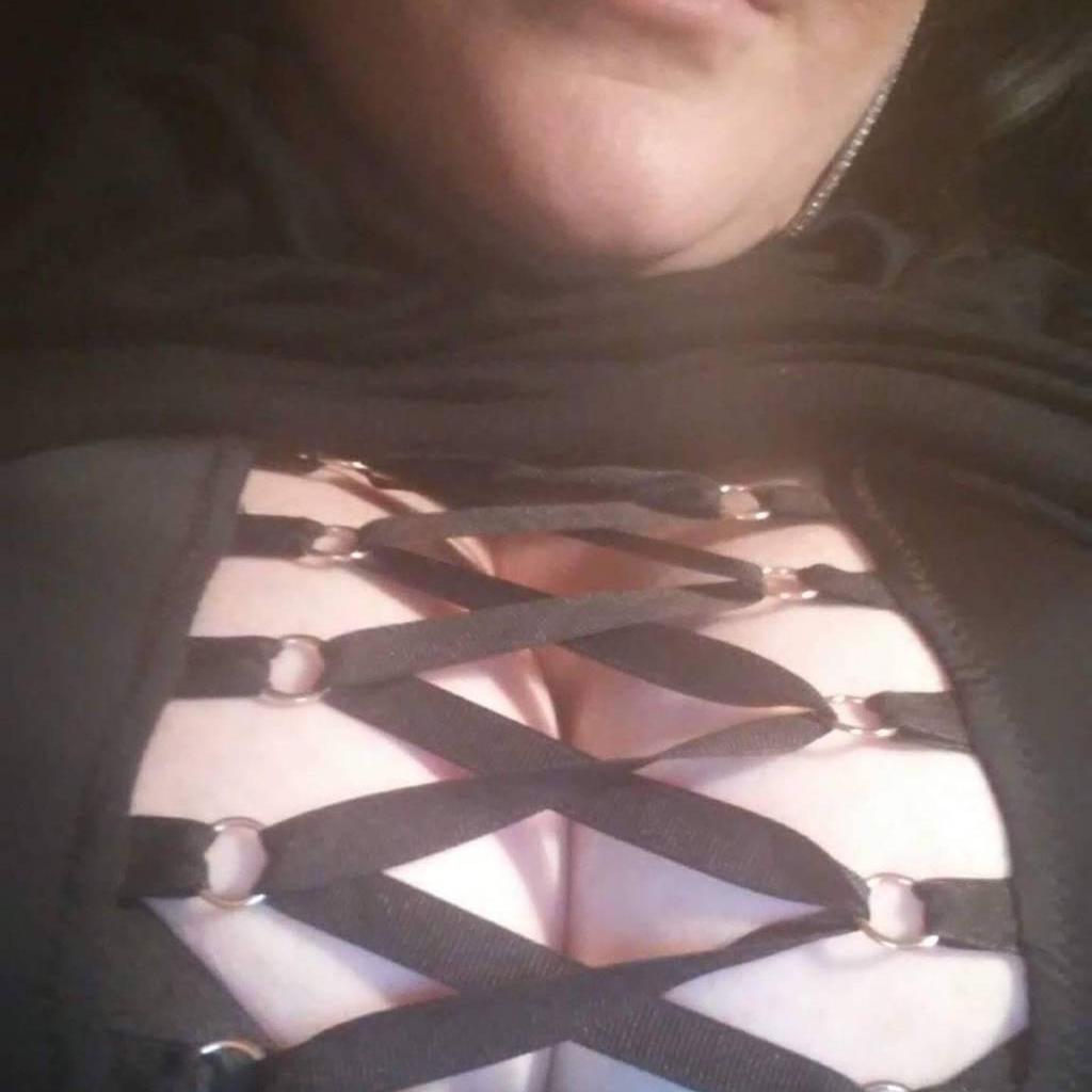 
                        Julia
                     is Female Escorts. | Edmonton | Alberta | Canada | canadatopescorts.com 