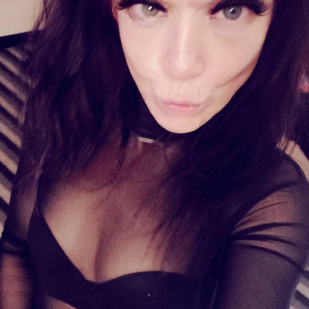 
                        Ireland
                     is Female Escorts. | Medicine Hat | Alberta | Canada | canadatopescorts.com 