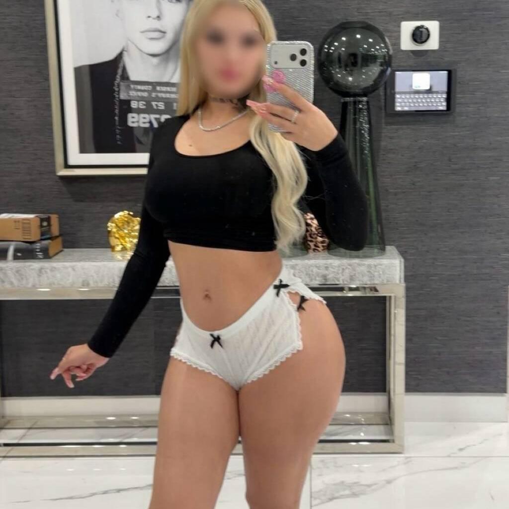 
                        Emma
                     is Female Escorts. | Winnipeg | Manitoba | Canada | canadatopescorts.com 