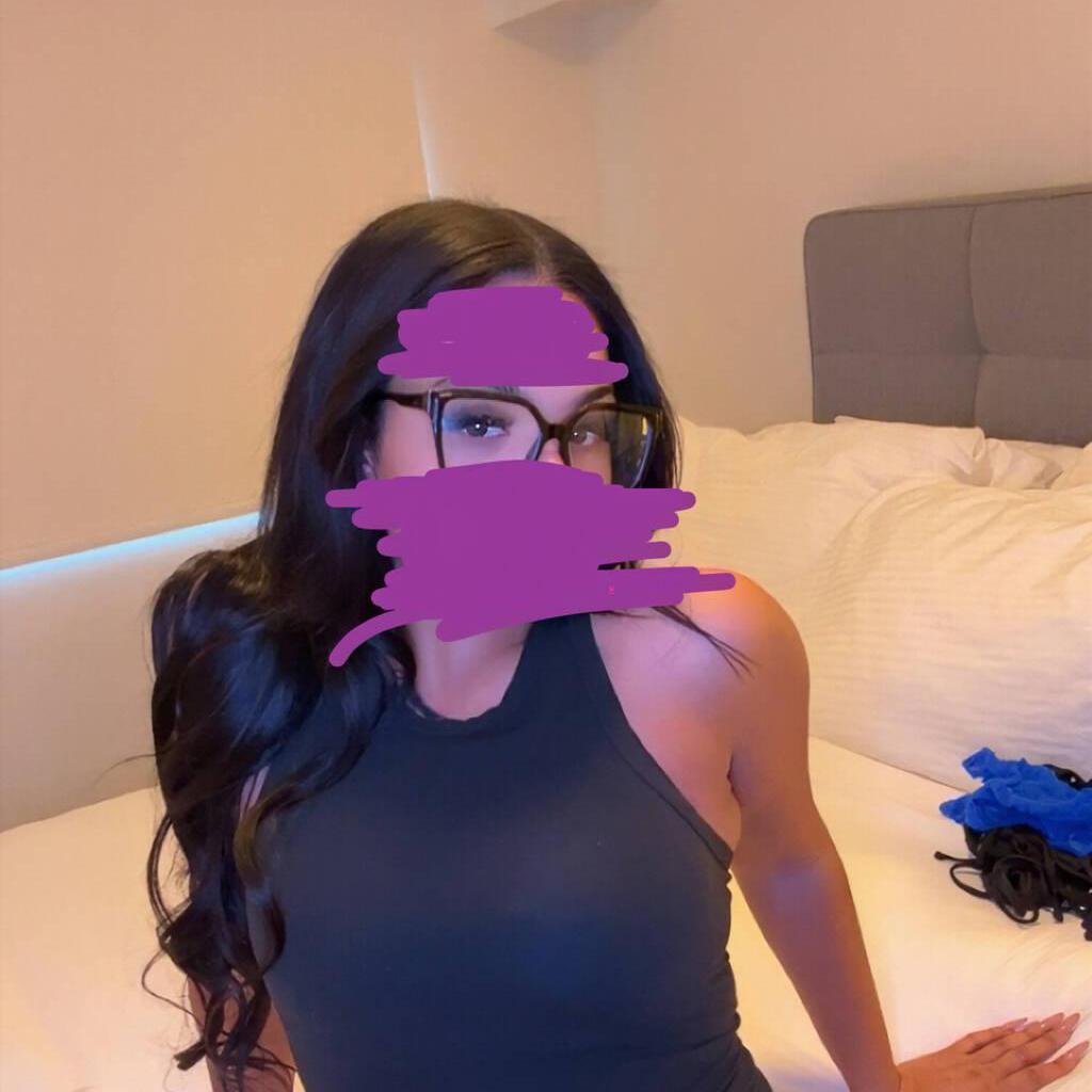 
                        Ella
                     is Female Escorts. | Kitchener | Ontario | Canada | canadatopescorts.com 