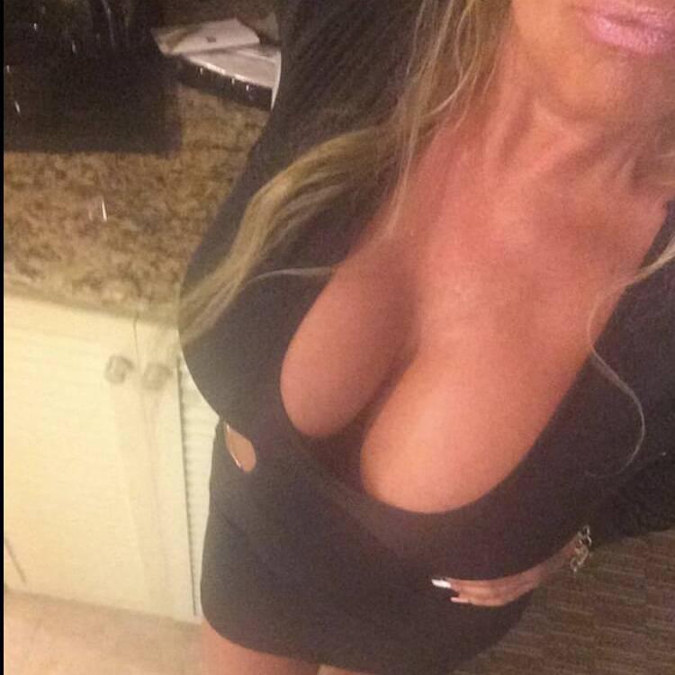 
                        Portia
                     is Female Escorts. | Quebec City | Quebec | Canada | canadatopescorts.com 