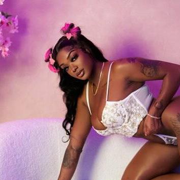 
                        Nadia
                     is Female Escorts. | Trois Rivieres | Quebec | Canada | canadatopescorts.com 