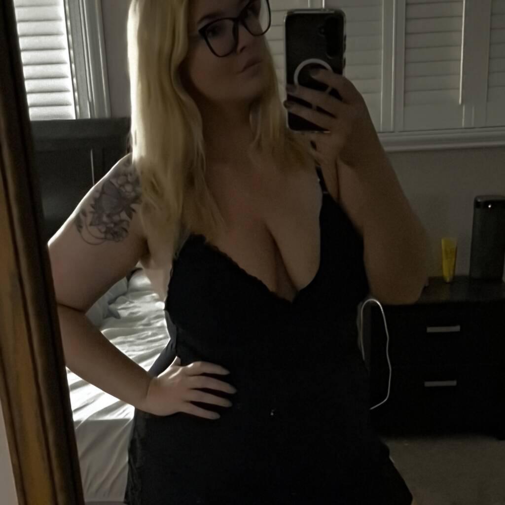 
                        Viola
                     is Female Escorts. | Winnipeg | Manitoba | Canada | canadatopescorts.com 