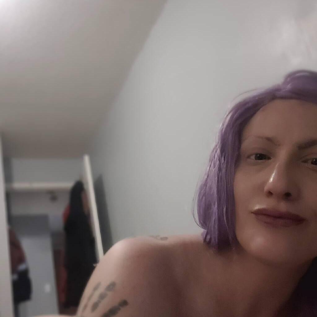 
                        Gem
                     is Female Escorts. | Hamilton | Ontario | Canada | canadatopescorts.com 