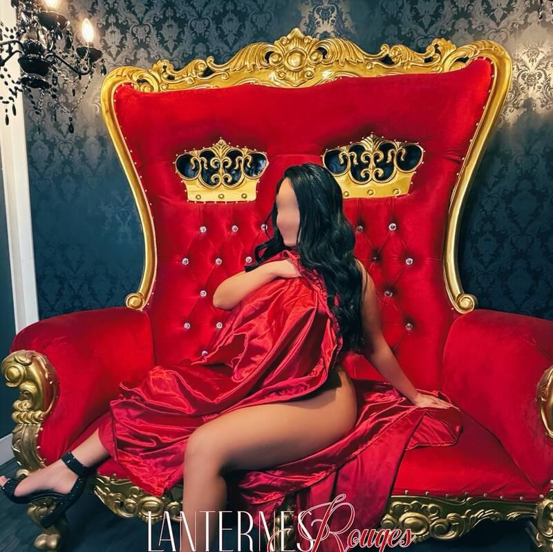 
                        Salon Lanternes Rouges
                     is Female Escorts. | Quebec City | Quebec | Canada | canadatopescorts.com 