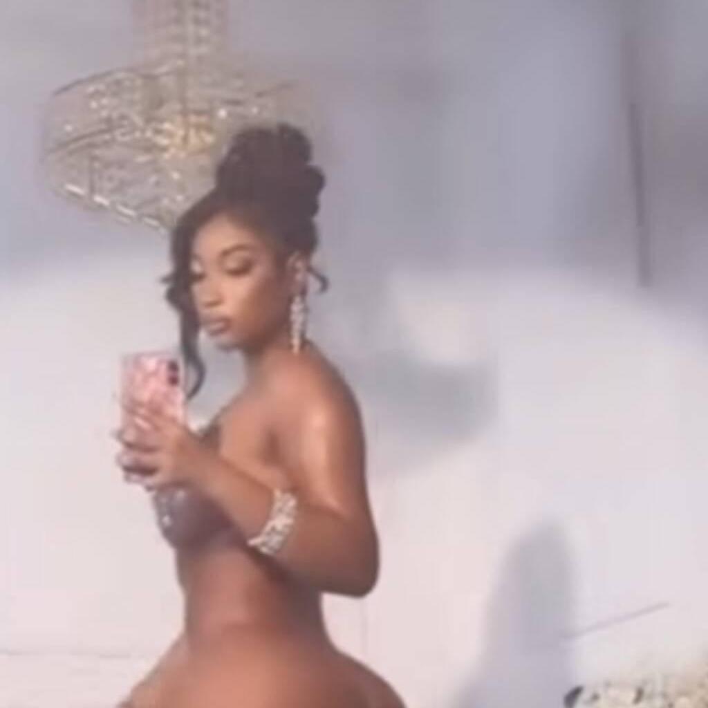 
                        Money
                     is Female Escorts. | Ft Mcmurray | Alberta | Canada | canadatopescorts.com 