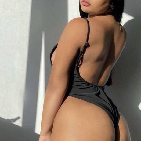 
                        Camilla
                     is Female Escorts. | Winnipeg | Manitoba | Canada | canadatopescorts.com 