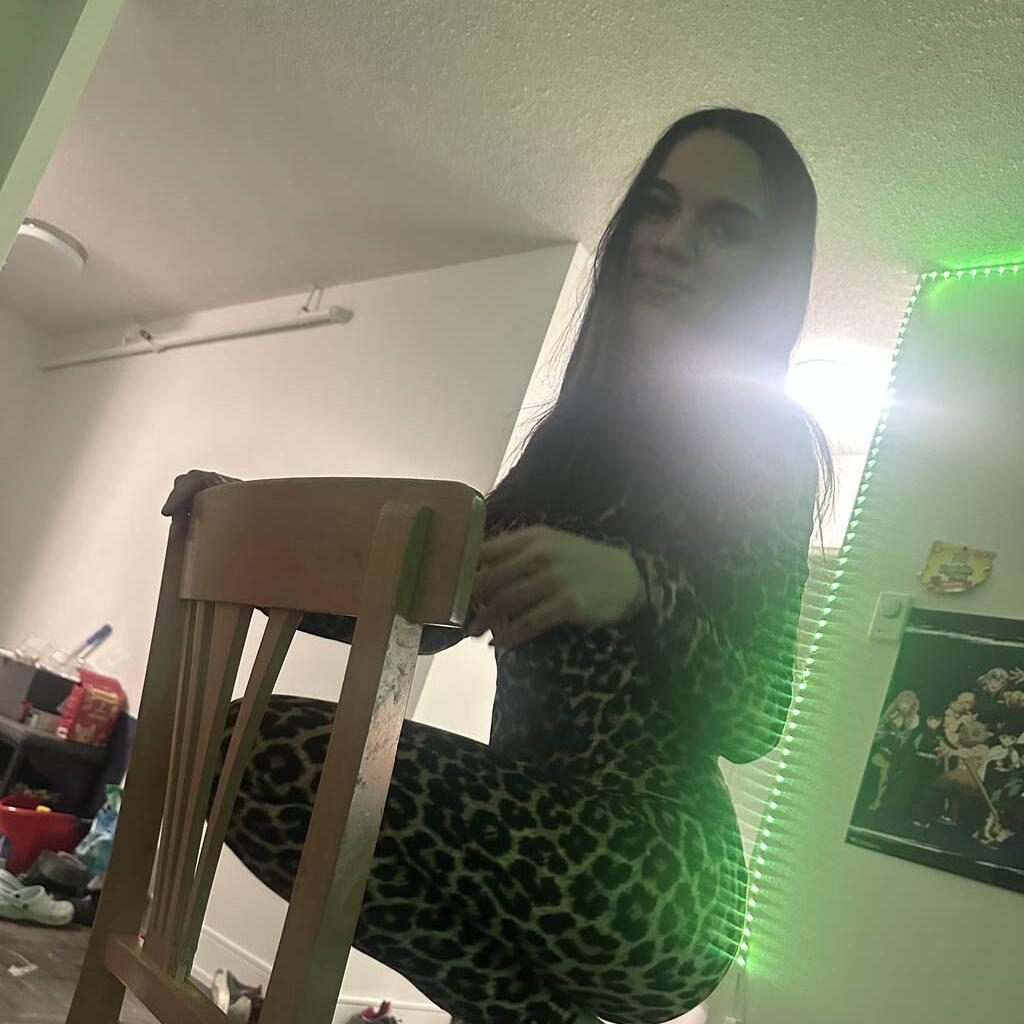 
                        Melanie
                     is Female Escorts. | Kingston | Ontario | Canada | canadatopescorts.com 