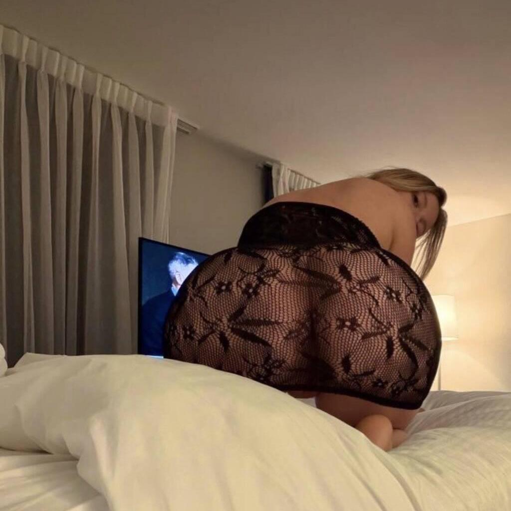 
                        Sasha
                     is Female Escorts. | Medicine Hat | Alberta | Canada | canadatopescorts.com 