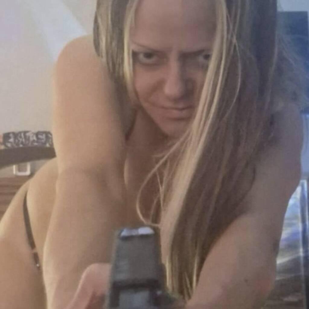 
                        VIOLET
                     is Female Escorts. | Hamilton | Ontario | Canada | canadatopescorts.com 