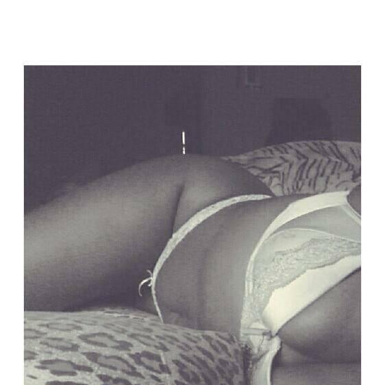 
                        Taylor
                     is Female Escorts. | Hamilton | Ontario | Canada | canadatopescorts.com 