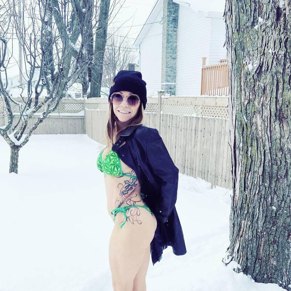 
                        Tracey
                     is Female Escorts. | Barrie | Ontario | Canada | canadatopescorts.com 