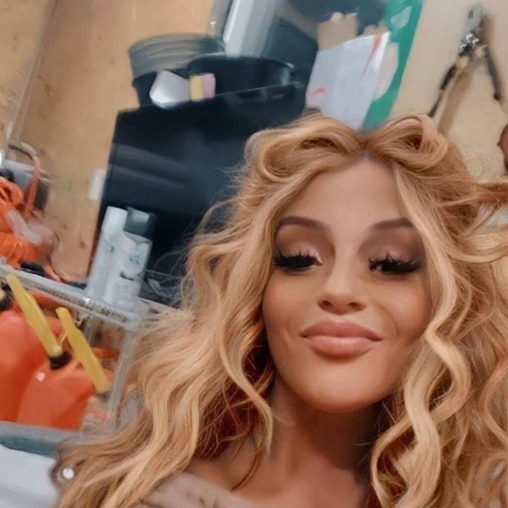 
                        Julie
                     is Female Escorts. | Prince George | British Columbia | Canada | canadatopescorts.com 