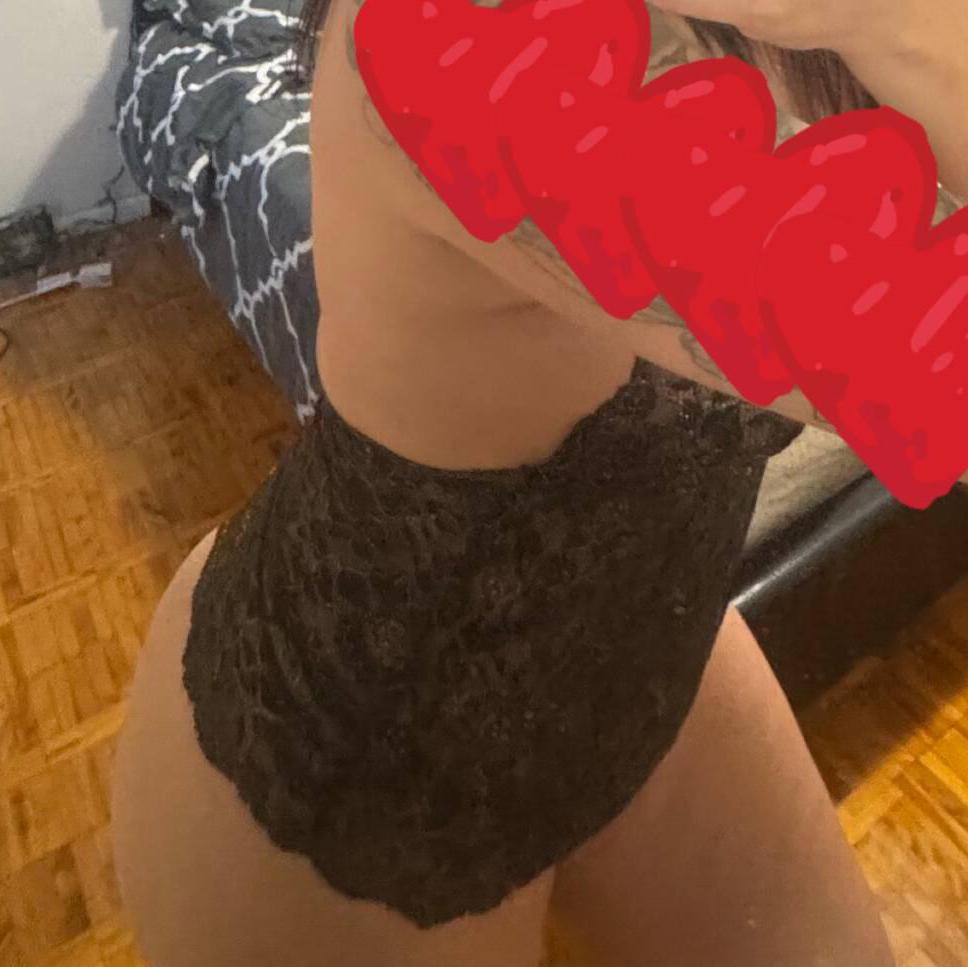 
                        Alicia
                     is Female Escorts. | Kitchener | Ontario | Canada | canadatopescorts.com 