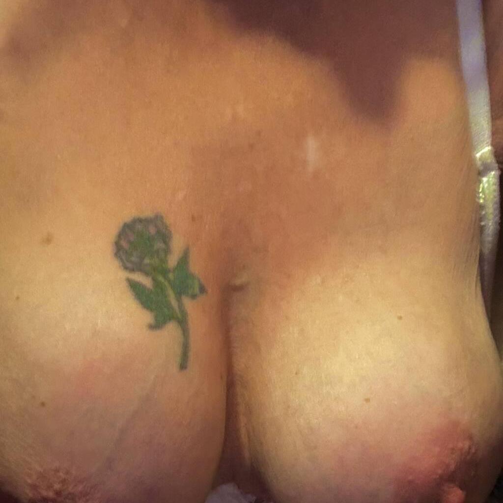 
                        Michelle
                     is Female Escorts. | windsor | Ontario | Canada | canadatopescorts.com 