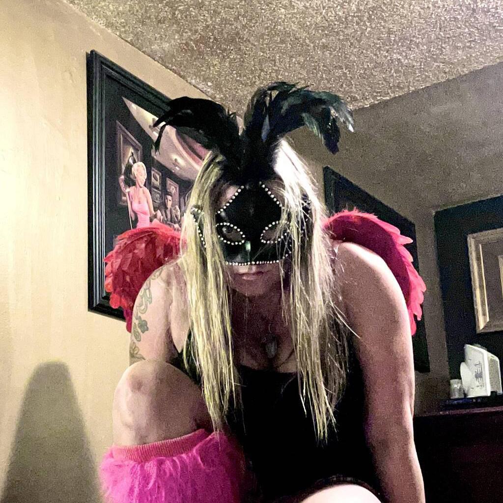 
                        Sensational Serena
                     is Female Escorts. | Winnipeg | Manitoba | Canada | canadatopescorts.com 