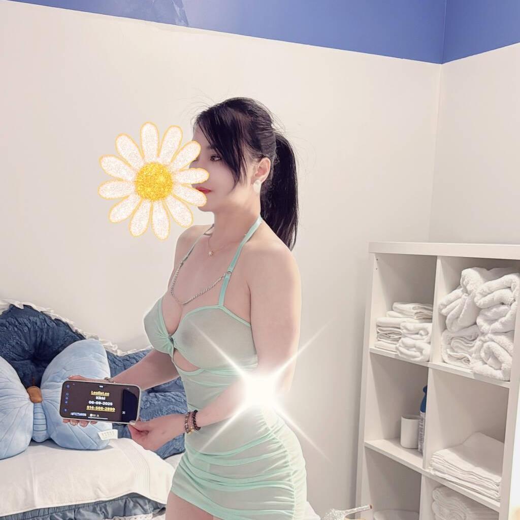 
                        Kikki and Lucy and Sandy
                     is Female Escorts. | Montreal | Quebec | Canada | canadatopescorts.com 