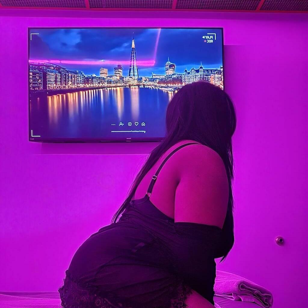 
                        Chloe
                     is Female Escorts. | Edmonton | Alberta | Canada | canadatopescorts.com 