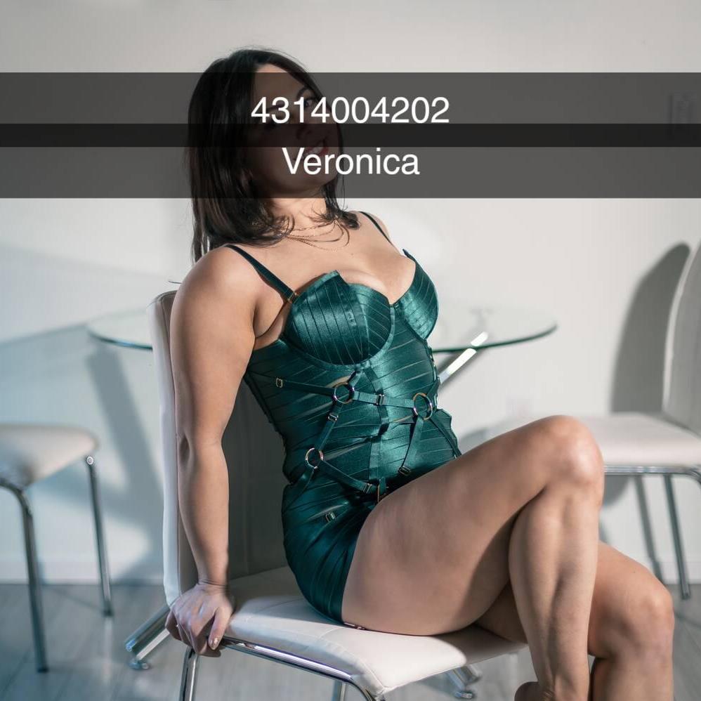 
                        Prebook Thurs & Sat 12-8
                     is Female Escorts. | Winnipeg | Manitoba | Canada | canadatopescorts.com 