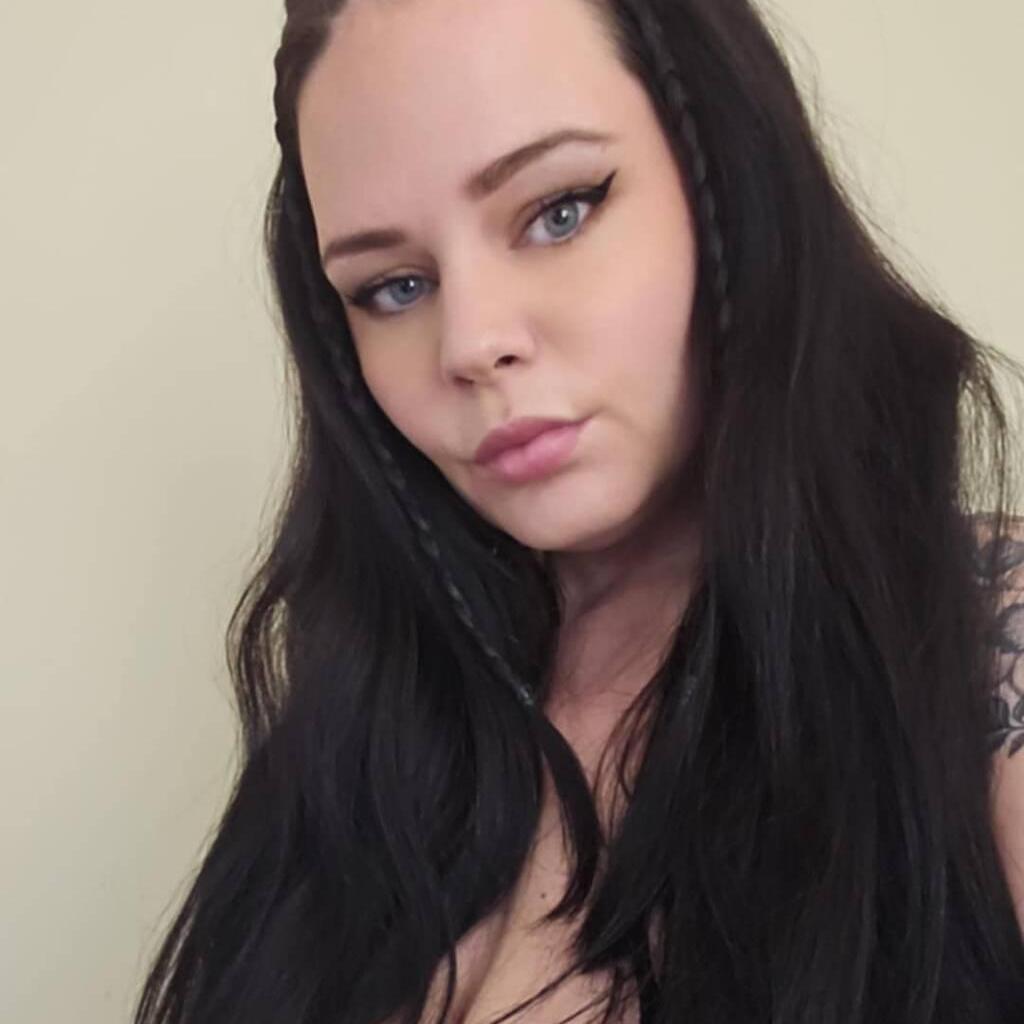 
                        Serena
                     is Female Escorts. | Kingston | Ontario | Canada | canadatopescorts.com 