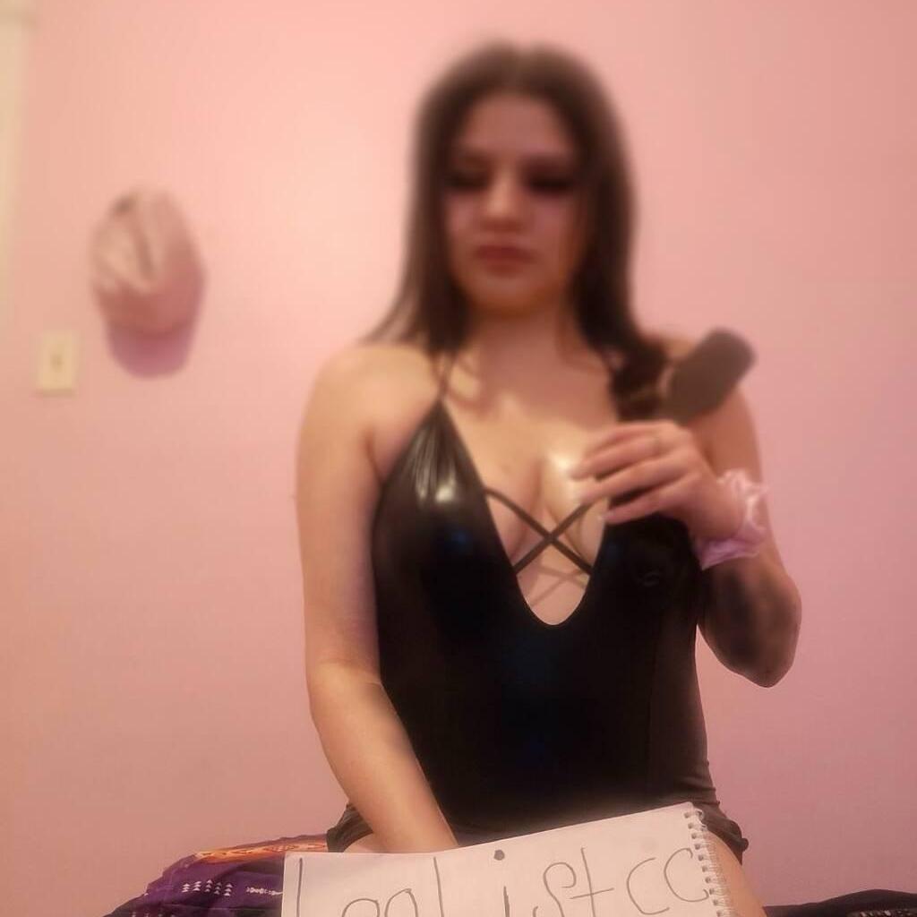 
                        Ivy
                     is Female Escorts. | Thunder Bay | Ontario | Canada | canadatopescorts.com 