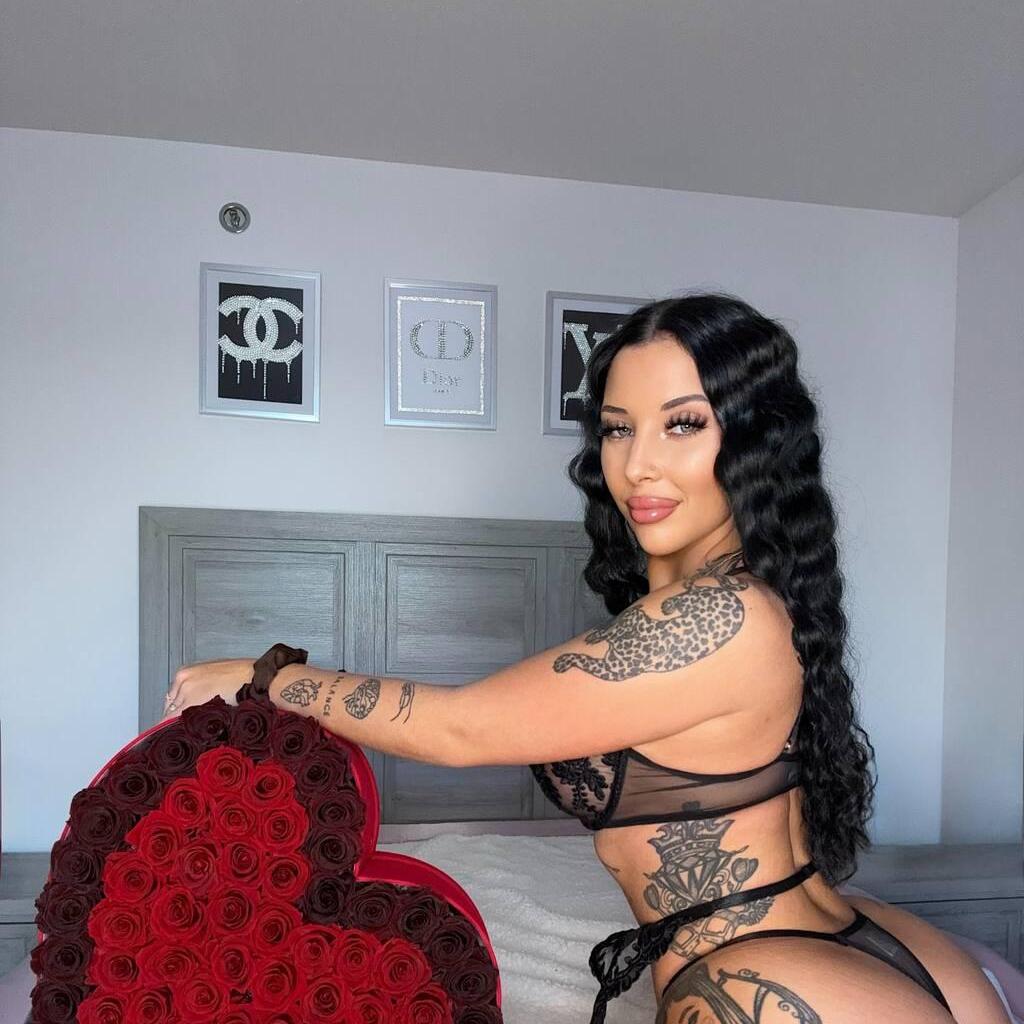 
                        valentina
                     is Female Escorts. | Quebec City | Quebec | Canada | canadatopescorts.com 