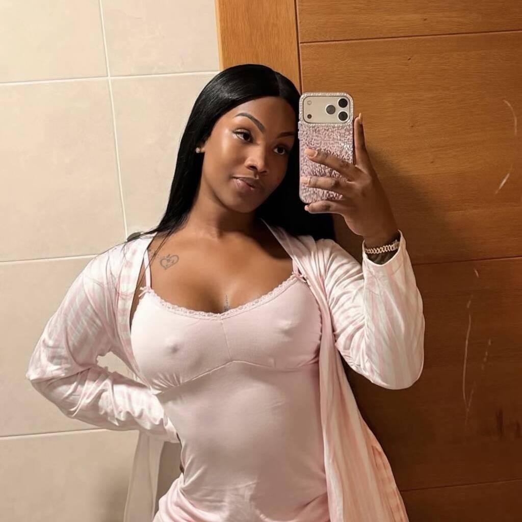 
                        chelsis
                     is Female Escorts. | Kingston | Ontario | Canada | canadatopescorts.com 