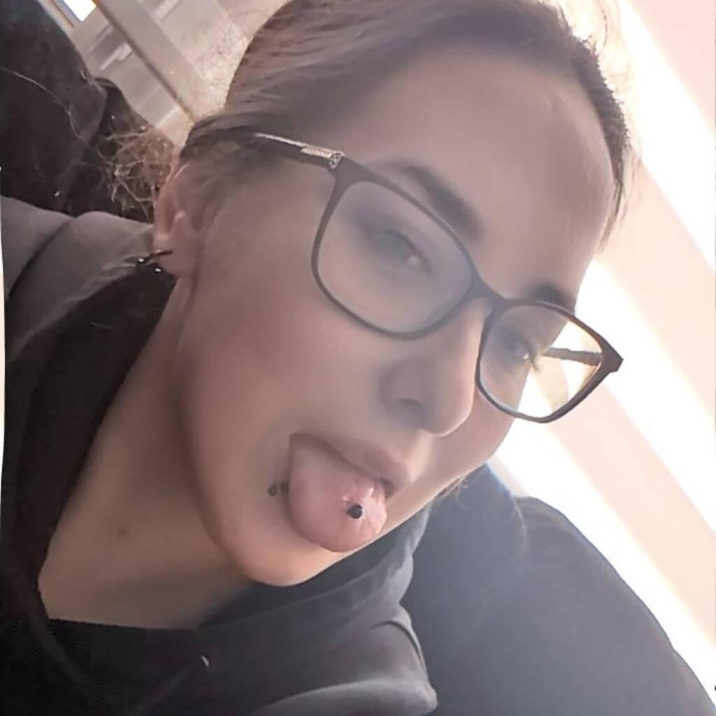 
                        Skyehigh
                     is Female Escorts. | Trois Rivieres | Quebec | Canada | canadatopescorts.com 