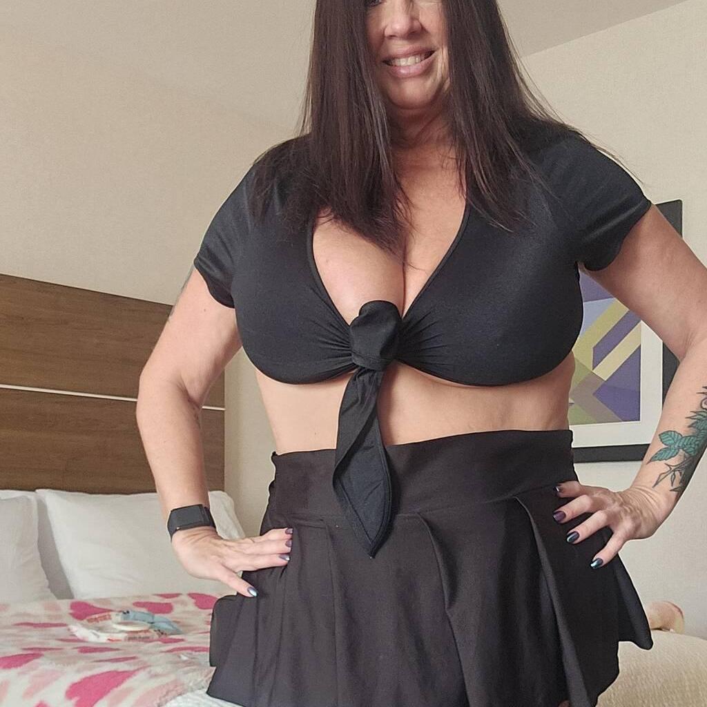 
                        Cougarnikki
                     is Female Escorts. | Nanaimo | British Columbia | Canada | canadatopescorts.com 