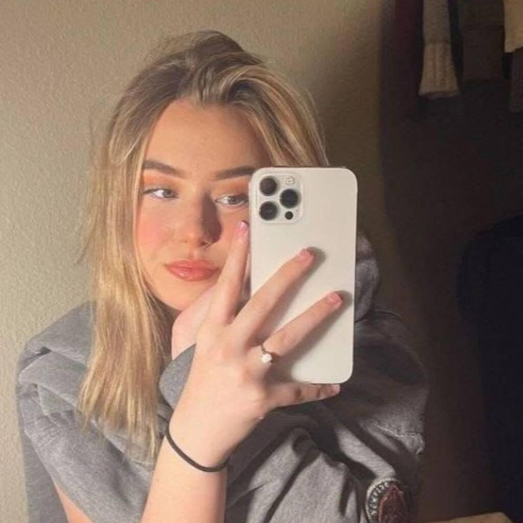 
                        Sasha
                     is Female Escorts. | Moncton | New Brunswick | Canada | canadatopescorts.com 