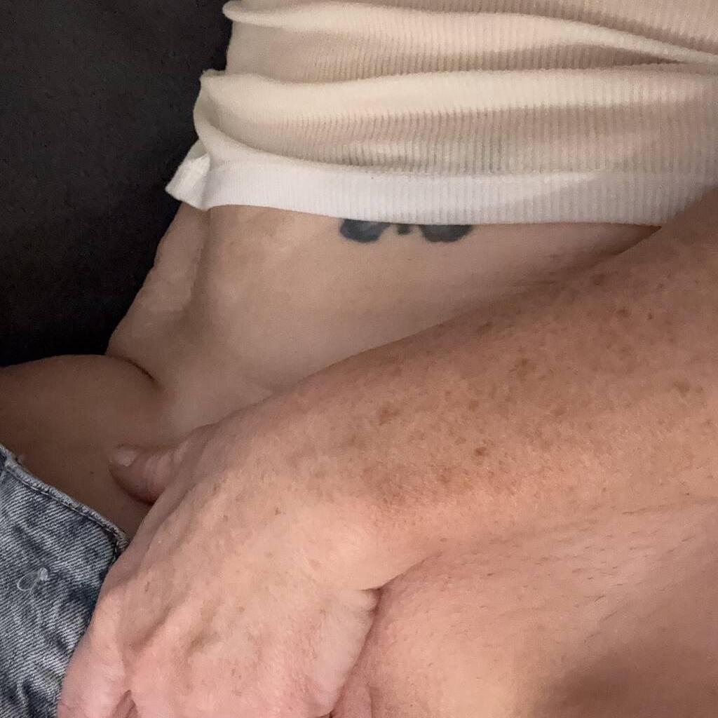 
                        Sarah
                     is Female Escorts. | Edmonton | Alberta | Canada | canadatopescorts.com 