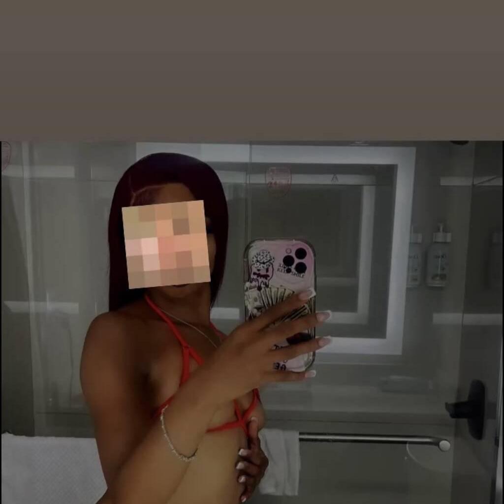 
                        Demi
                     is Female Escorts. | Abbotsford | British Columbia | Canada | canadatopescorts.com 