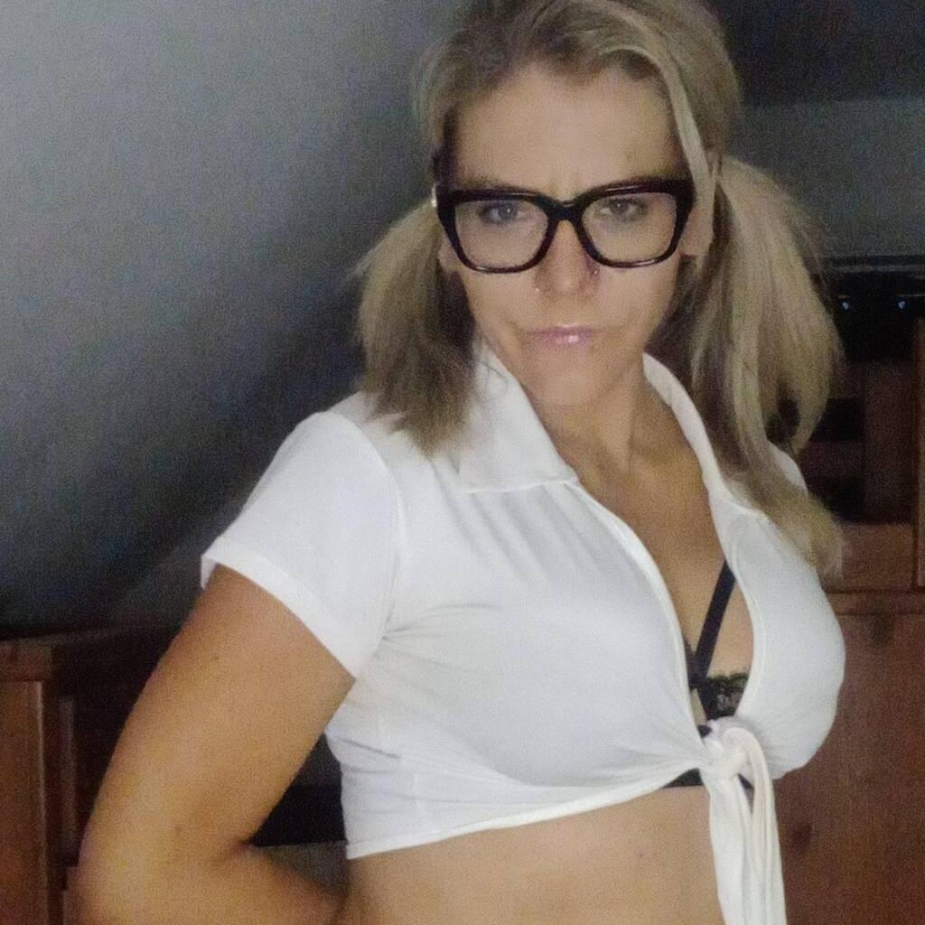 
                        Victoria
                     is Female Escorts. | Barrie | Ontario | Canada | canadatopescorts.com 