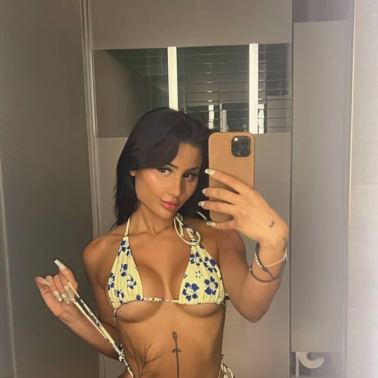 
                        Andréa
                     is Female Escorts. | Trois Rivieres | Quebec | Canada | canadatopescorts.com 