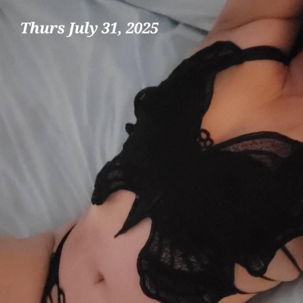 
                        Nina (Nice&Naughty in 1)
                     is Female Escorts. | Moncton | New Brunswick | Canada | canadatopescorts.com 