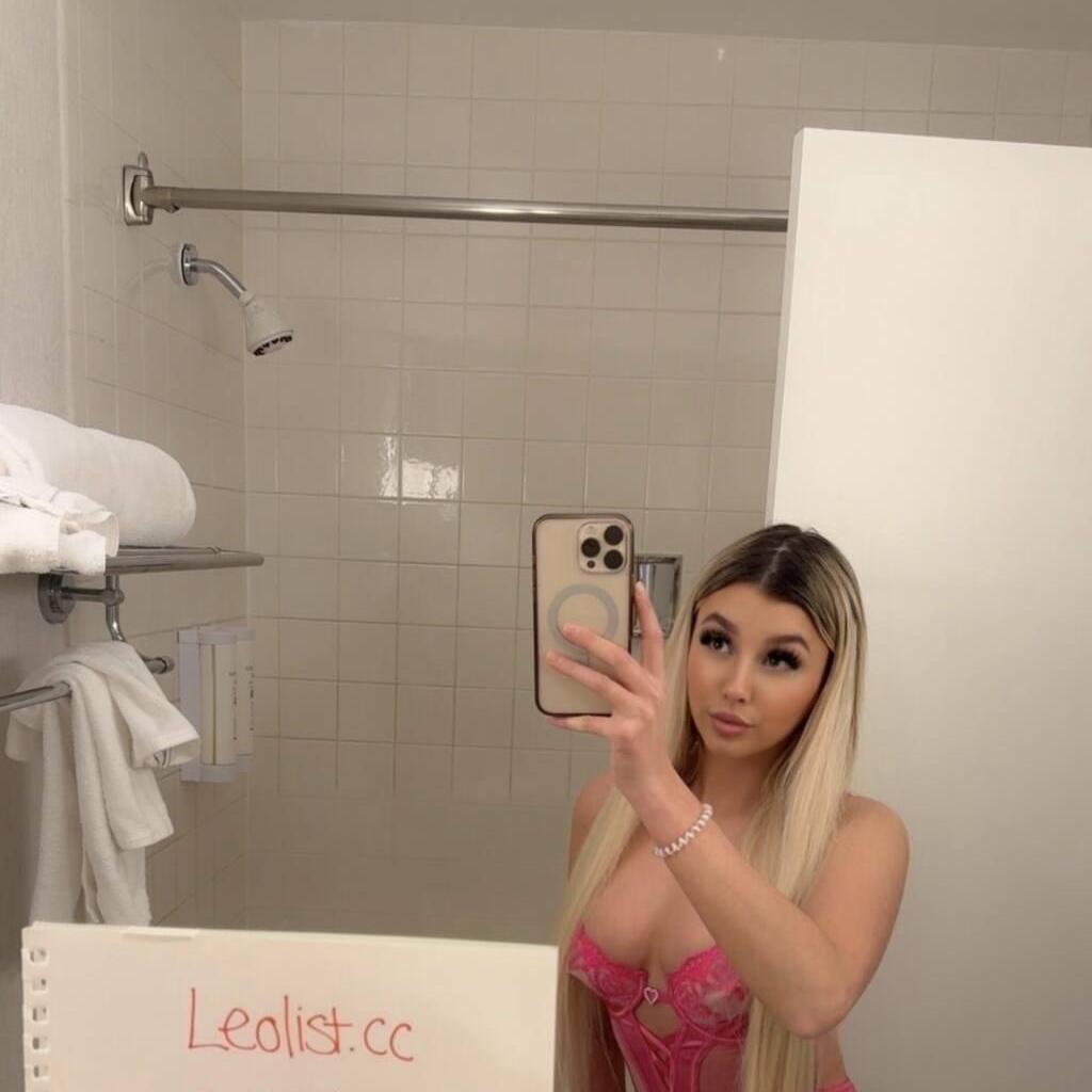 
                        Bonnie
                     is Female Escorts. | Kitchener | Ontario | Canada | canadatopescorts.com 