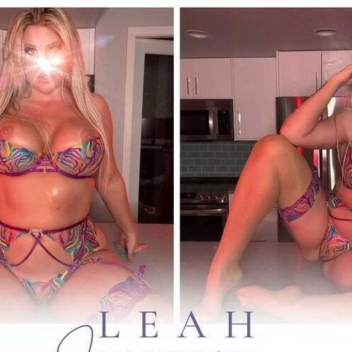 
                        Friends w/ Emily Rushton!
                     is Female Escorts. | Yukon | Yukon | Canada | canadatopescorts.com 