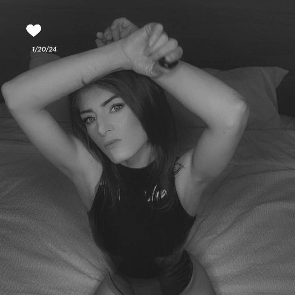 
                        Amy White
                     is Female Escorts. | Calgary | Alberta | Canada | canadatopescorts.com 