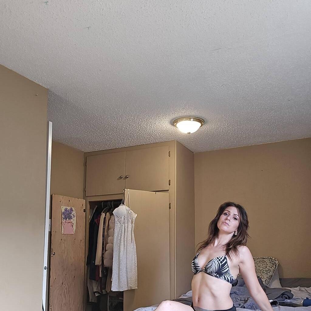 
                        Eryn
                     is Female Escorts. | Prince George | British Columbia | Canada | canadatopescorts.com 